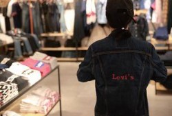 利维斯最新爆料图片,独家图片揭示惊人内幕